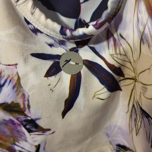 Gottex Sleep or Activewear Top - Picture 3 of 5